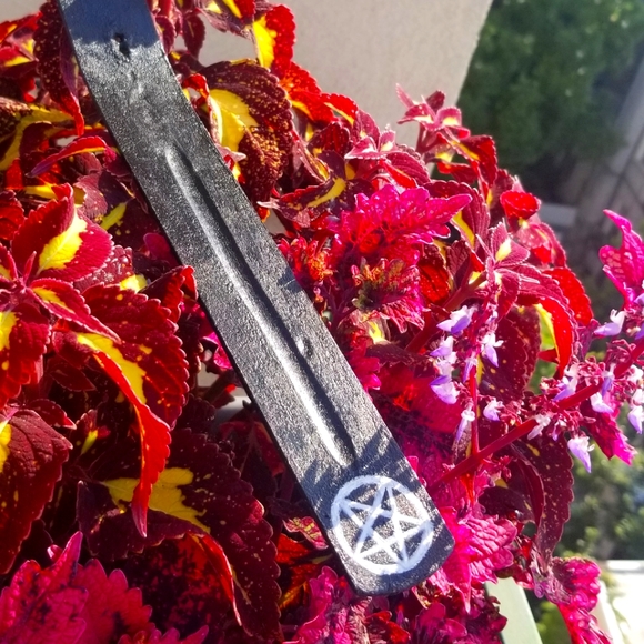 Pentagram incense holder - Picture 3 of 5